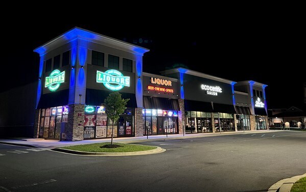 More Photos Of 500 W Main St, Middletown Unknown For Lease