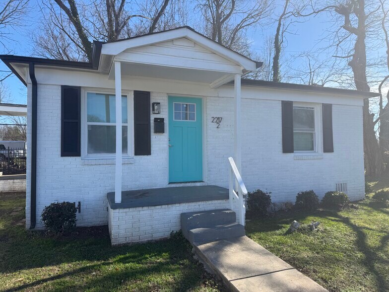 More Photos Of 2213 Alma Ct, Charlotte Apartments For Sale