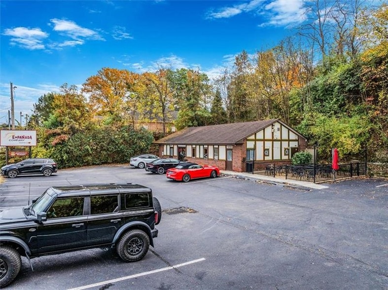 More Photos Of 3058 Washington Pike, Bridgeville Restaurant For Sale