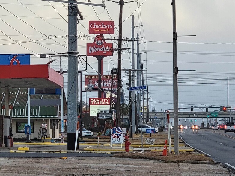 More Photos Of 1808 Ruth St, Sulphur Land For Sale