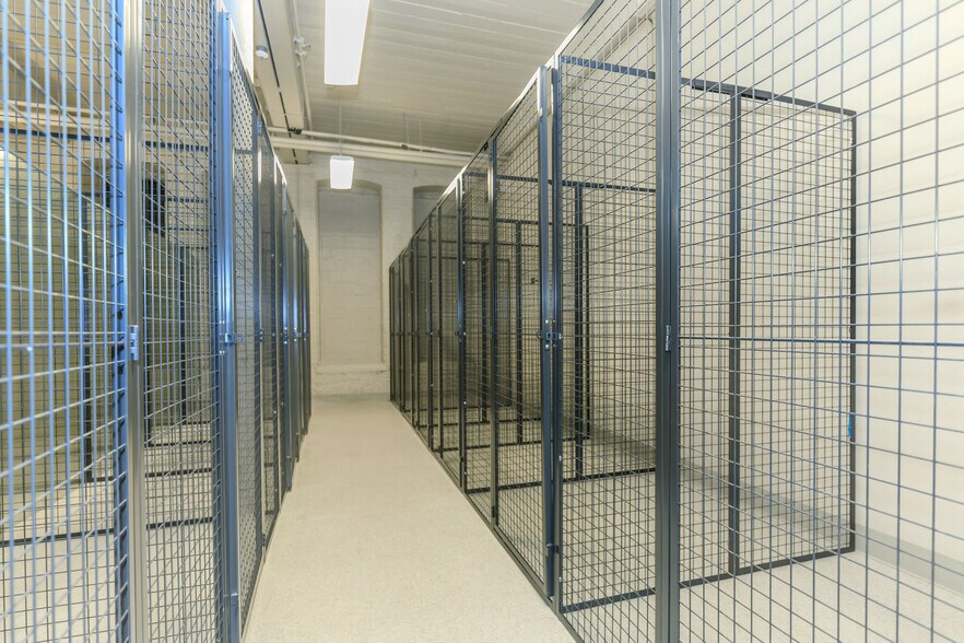 More Photos Of 811-827 Court St, Utica Apartments For Lease