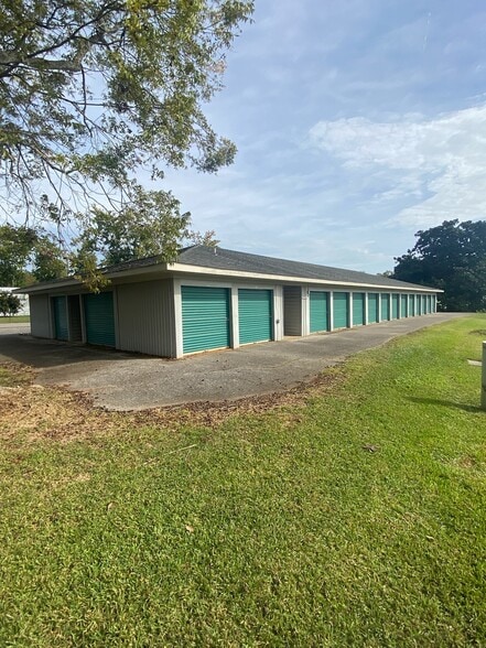 More Photos Of 192 S Wren Ln, Robertsdale Self Storage For Sale