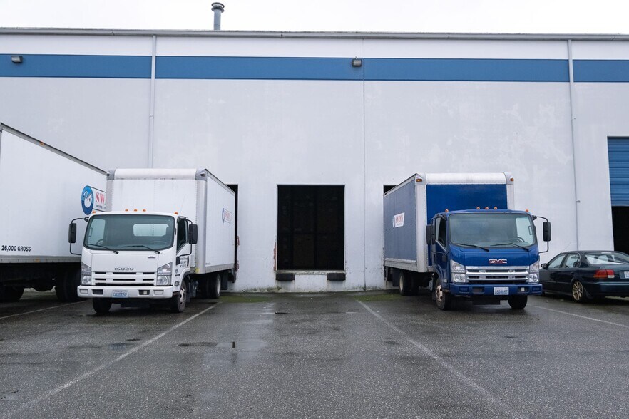 More Photos Of 4350 Pacific Hwy, Bellingham Industrial For Lease
