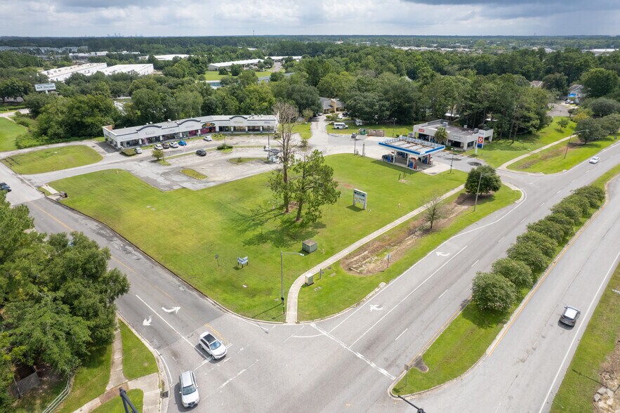 More Photos Of 6625 Argyle Forest Blvd, Jacksonville Storefront Retail Office For Lease