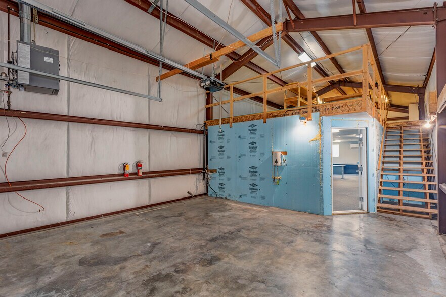 More Photos Of 5428 W Clearwater Ave, Kennewick Storefront Retail Office For Lease