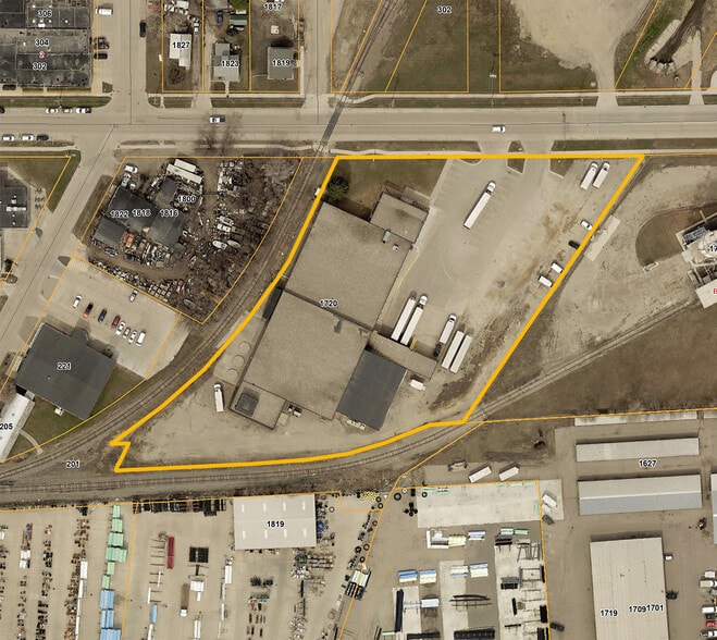 More Photos Of 1720 3rd Ave N, Fargo Distribution For Sale