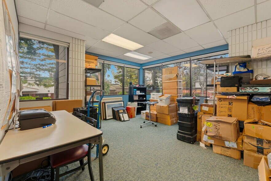More Photos Of 992 S De Anza Blvd, San Jose Office For Lease