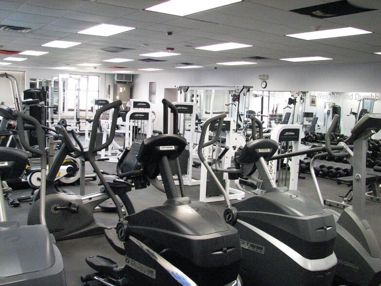 More Photos Of Lots 17 & 18 Technology Pky, Cedar Falls Medical For Lease