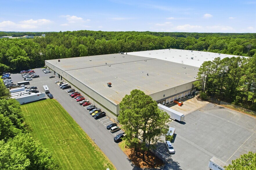 More Photos Of 13201 W Reese Blvd, Huntersville Warehouse For Sale