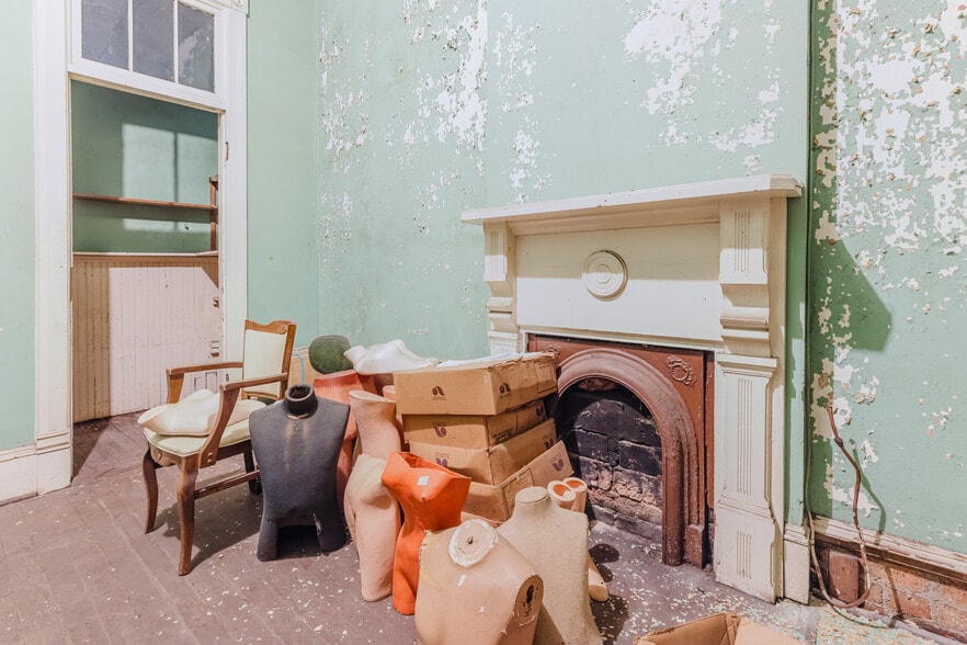 More Photos Of 217 W Lamar St, Americus General Retail For Sale