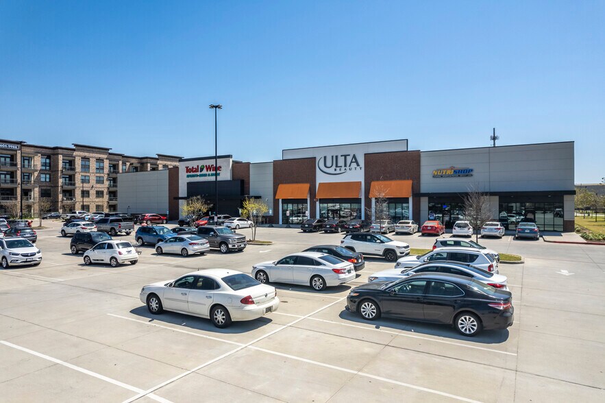 More Photos Of 2799 Katy Fwy, Houston Storefront Retail Office For Sale