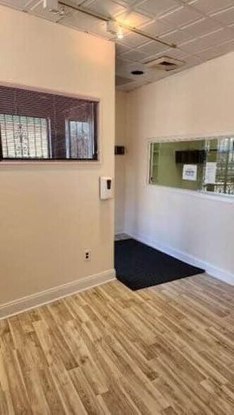 More Photos Of 1579-1585 Central Park Ave, Yonkers Freestanding For Lease