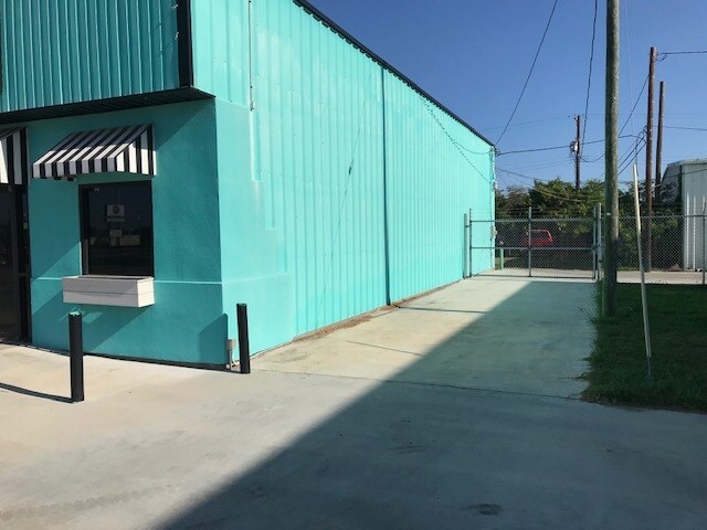 More Photos Of 6410 S Padre Island Dr, Corpus Christi Office For Lease