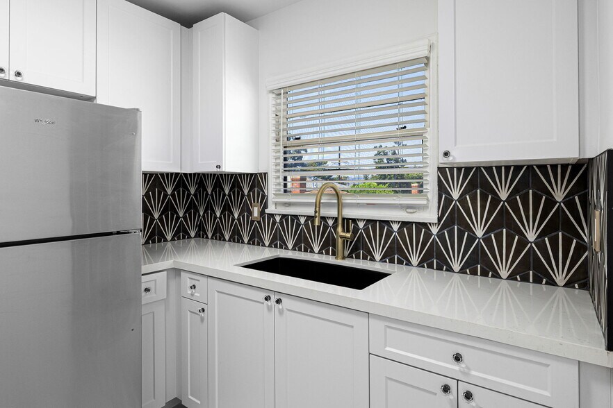 More Photos Of 1458 E Wilson Ave, Glendale Apartments For Sale