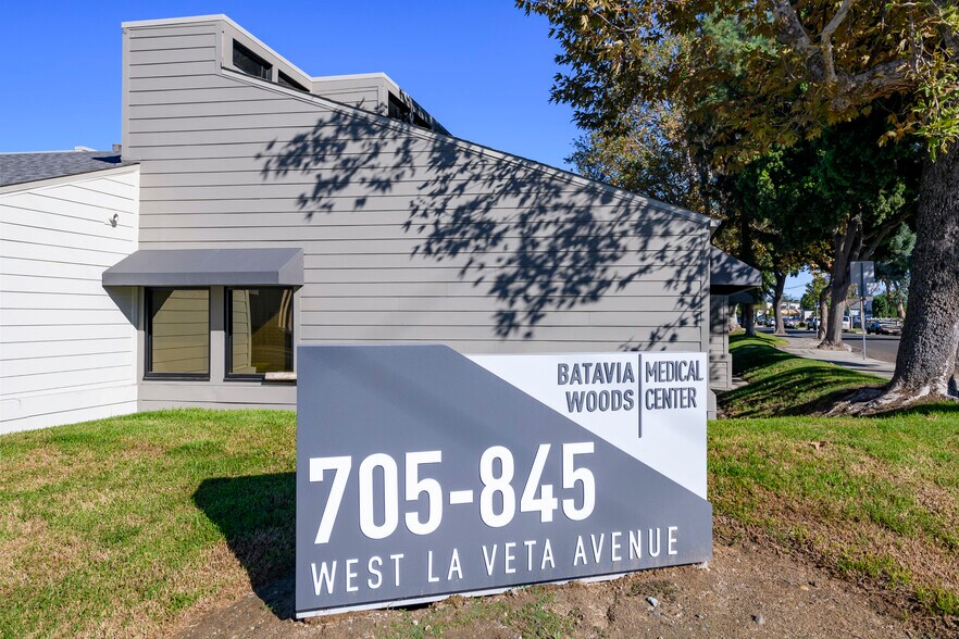 More Photos Of 725 W La Veta Ave, Orange Medical For Lease