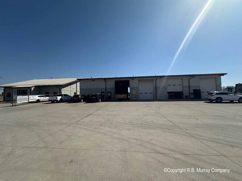 More Photos Of 2160 N Burton Ave, Springfield Truck Terminal For Lease