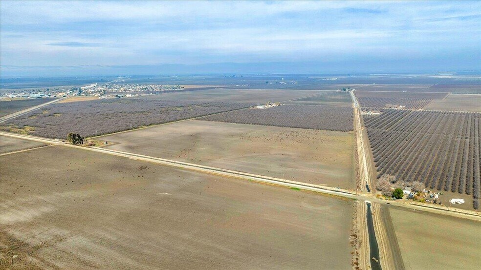 More Photos Of 9460 S Yuba Ave, San Joaquin Land For Sale
