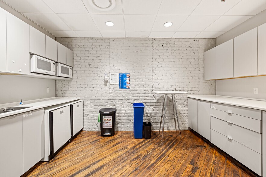 More Photos Of 317 E Water St, Charlottesville Office For Lease