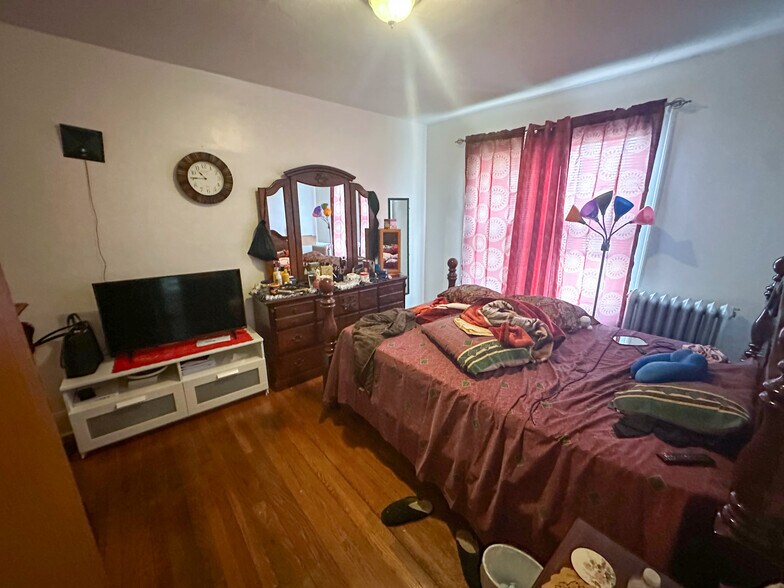 More Photos Of 388-390 Woodland St, Hartford Apartments For Sale