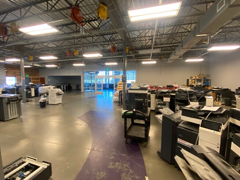 More Photos Of 7251 Appling Farms Pky, Memphis Warehouse For Lease