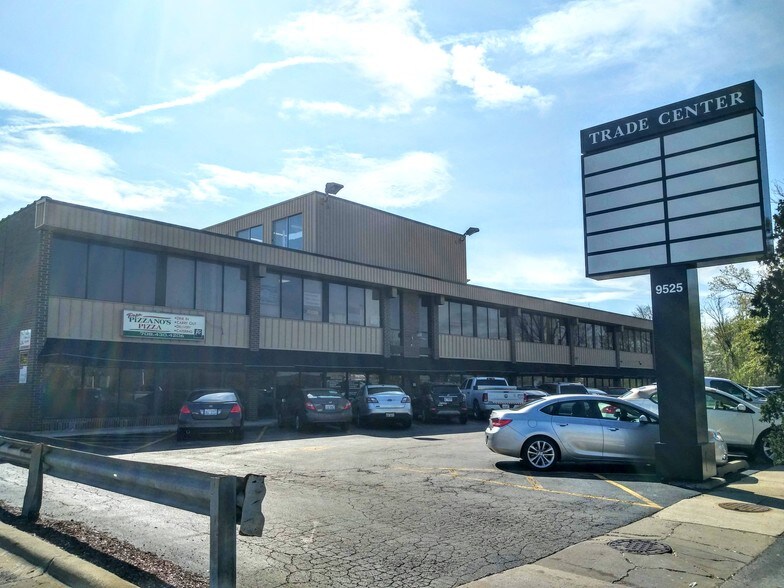 More Photos Of 9525 S 79th Ave, Hickory Hills Office For Lease