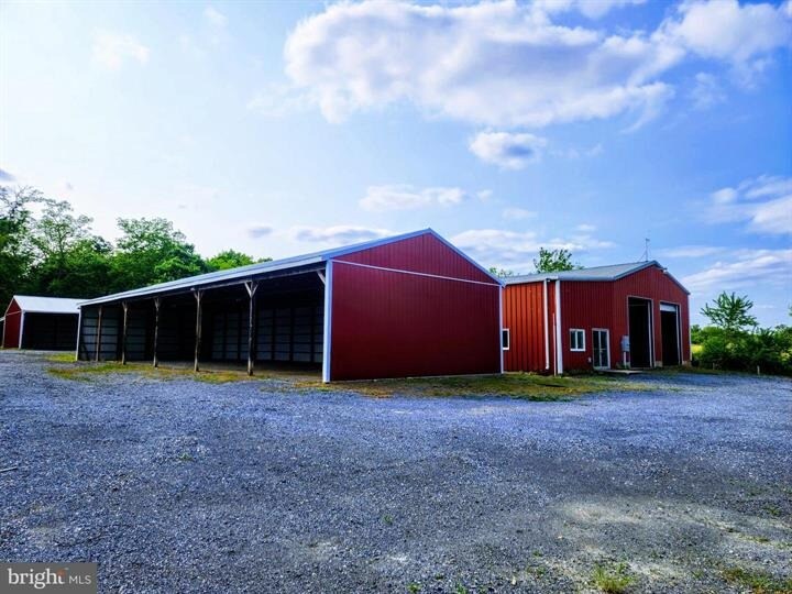 More Photos Of 215 Burkharts ln, Martinsburg Flex For Lease