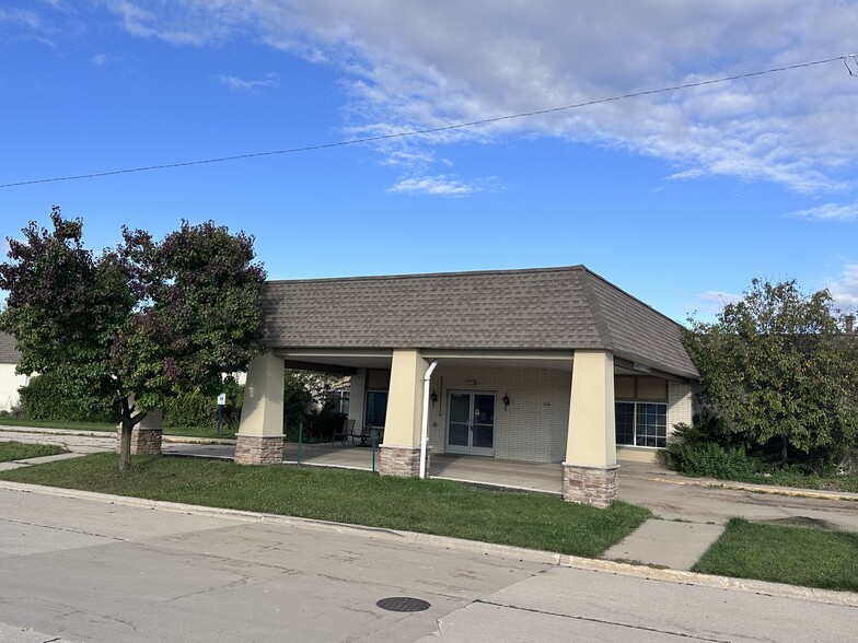 More Photos Of 226 Bornemann St, Green Bay Assisted Living For Sale