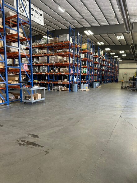 More Photos Of 9509 S Wells Cir, West Jordan Manufacturing For Lease