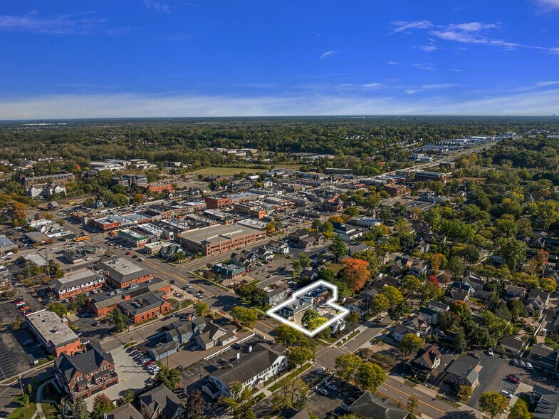 More Photos Of 311 W University Dr, Rochester Freestanding For Lease