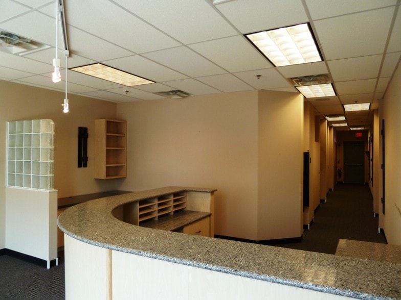 More Photos Of 19806 S Wolf Rd, Mokena Apartments For Lease