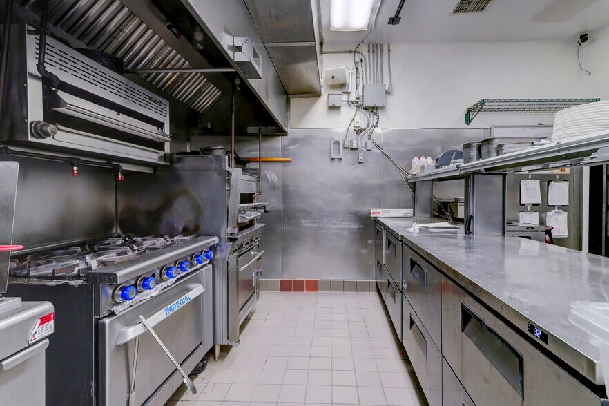 More Photos Of 4319-4321 Montrose Blvd, Houston Restaurant For Lease