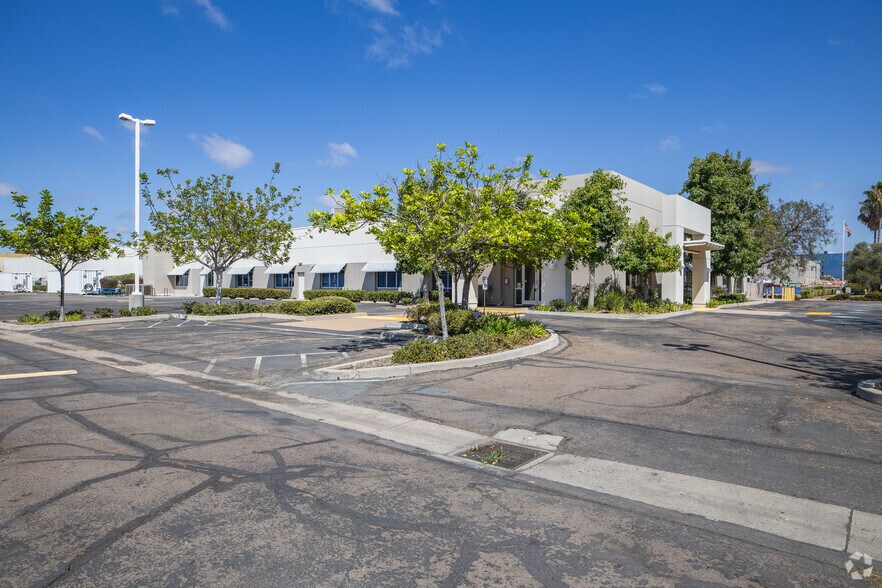 More Photos Of 9244 Balboa Ave, San Diego Light Manufacturing For Sale