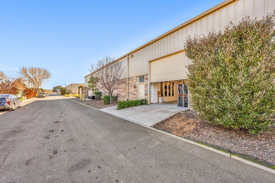 More Photos Of 2258 Central St, Richmond Warehouse For Sale