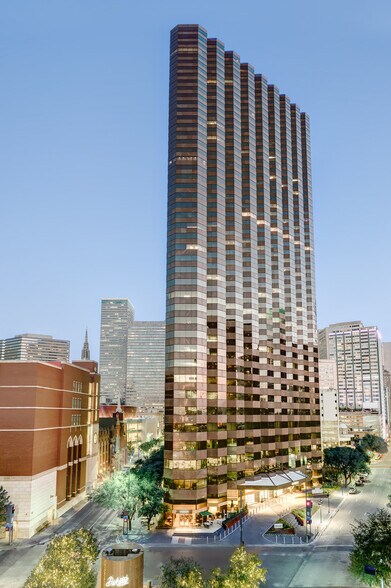 Primary Photo Of 500 N Akard St, Dallas Office For Lease