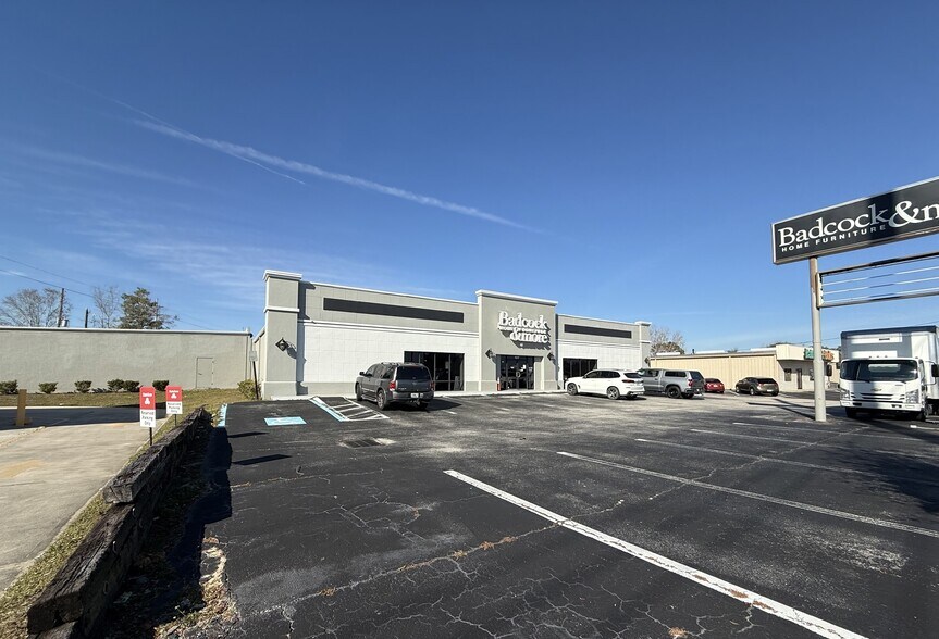 More Photos Of 1917 US Highway 27 N, Sebring Storefront For Sale