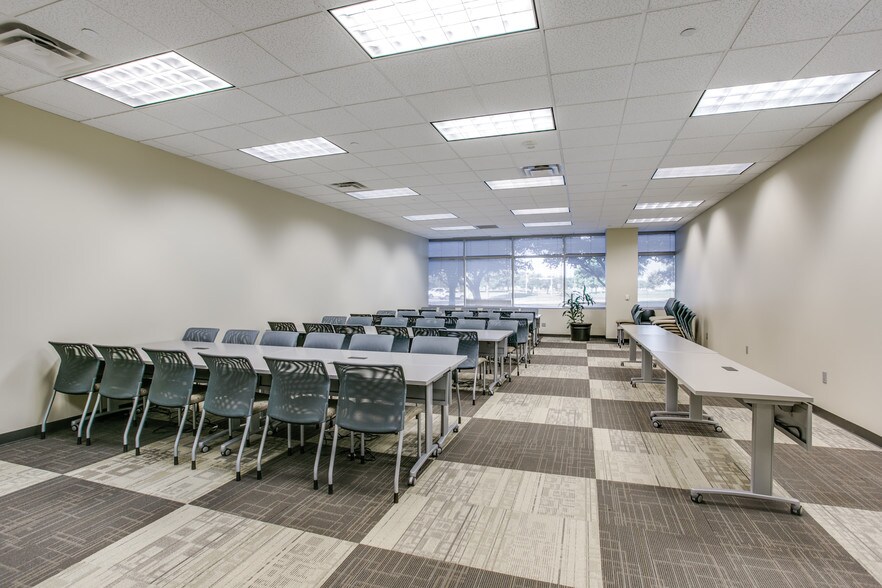 More Photos Of 3400 Waterview Pky, Richardson Office For Lease