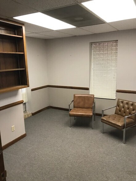 More Photos Of 1413 Calhoun St, Columbia Office For Lease