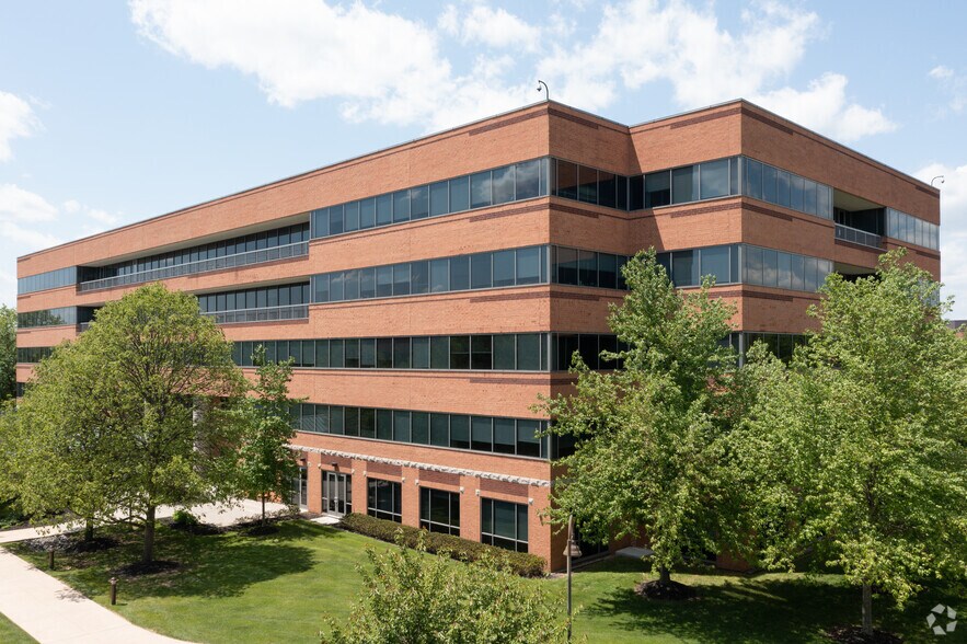 More Photos Of 7 Roszel Rd, West Windsor Medical For Lease