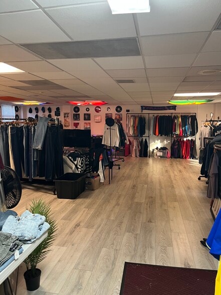 More Photos Of 113 Park Ave, Falls Church Office For Lease