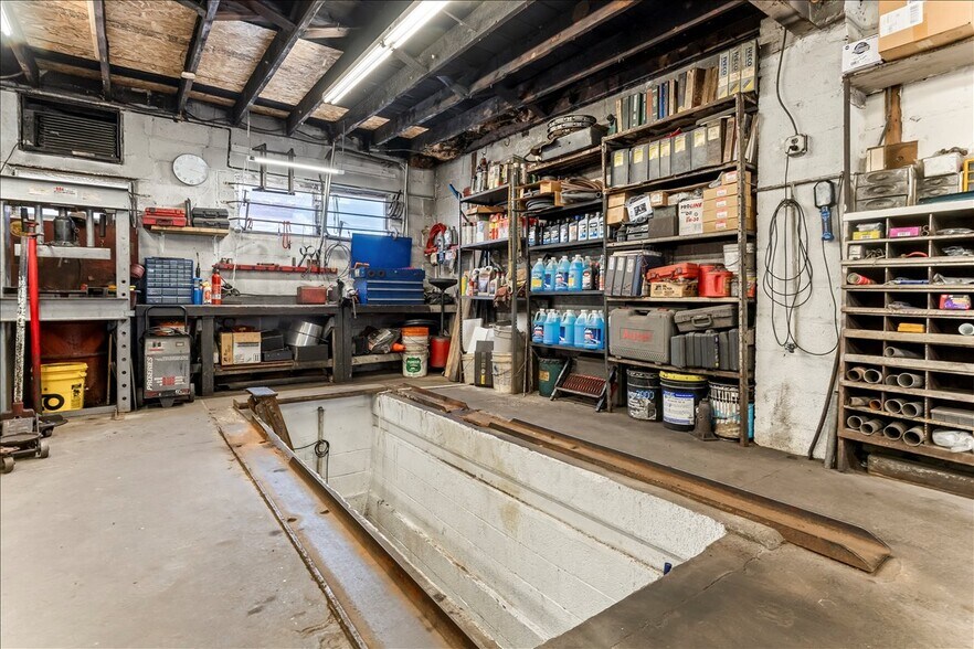 More Photos Of 603 Greenway Ave, Darby Auto Repair For Sale