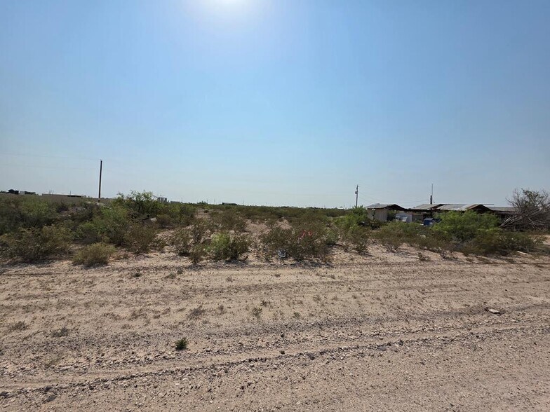 More Photos Of 3703 S Janice St, Monahans Land For Sale