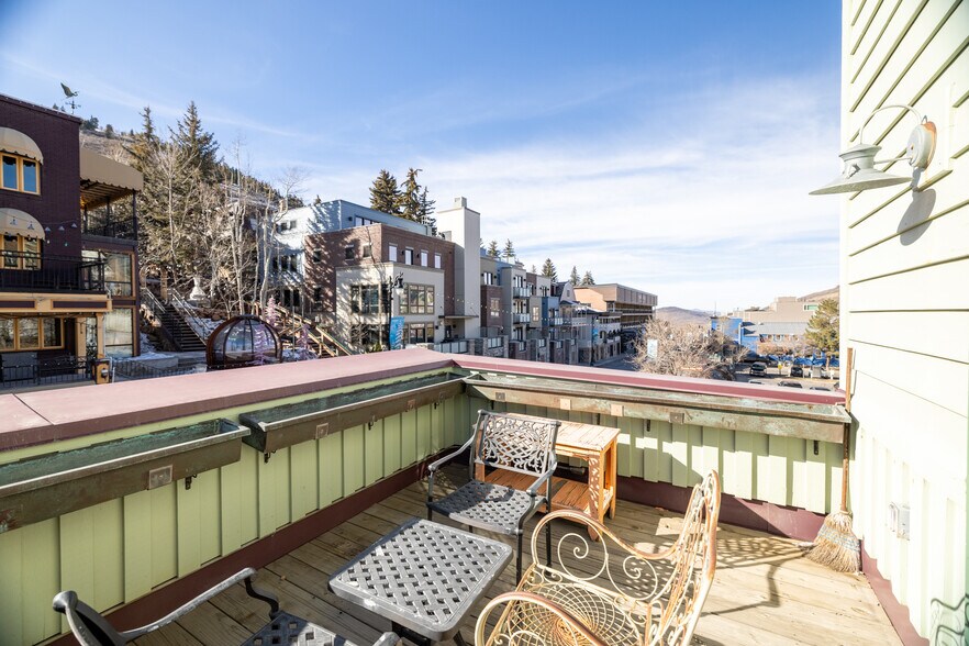More Photos Of 186 Main St, Park City Freestanding For Sale