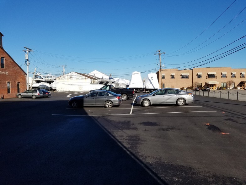 More Photos Of 12-16 Ericsson St, Boston Warehouse For Lease