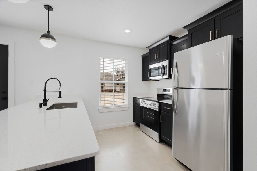 More Photos Of 5600 Spradling Ave, Fort Smith Multifamily For Sale