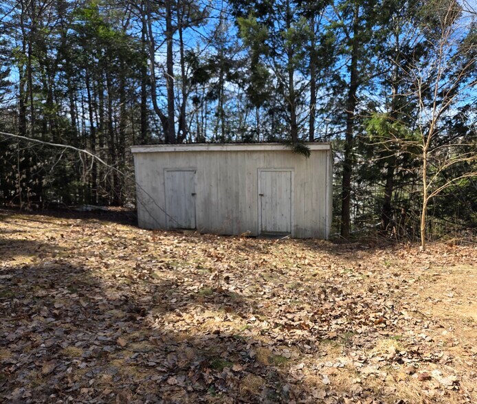 More Photos Of 11 Aegis Dr, Bath Office Residential For Sale