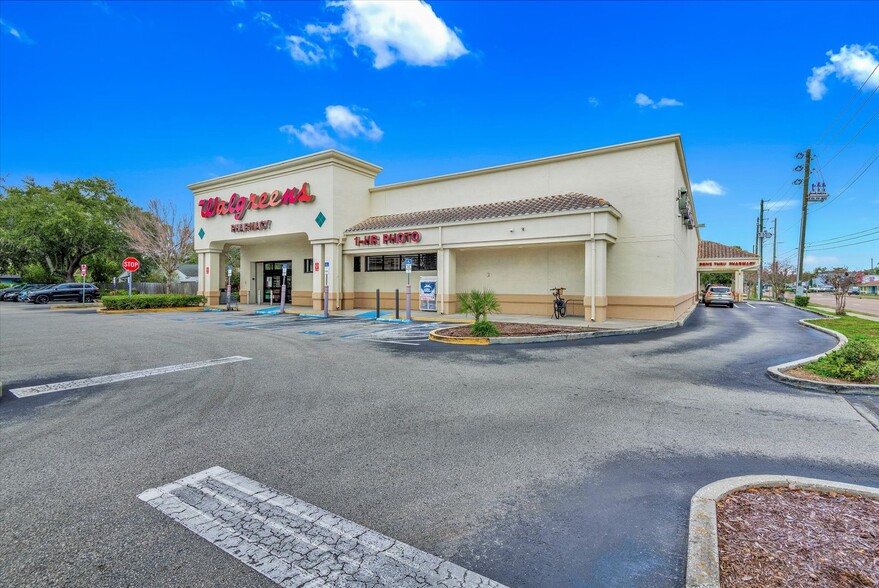 Primary Photo Of 5701 Gulfport Blvd S, Gulfport Drugstore For Sale
