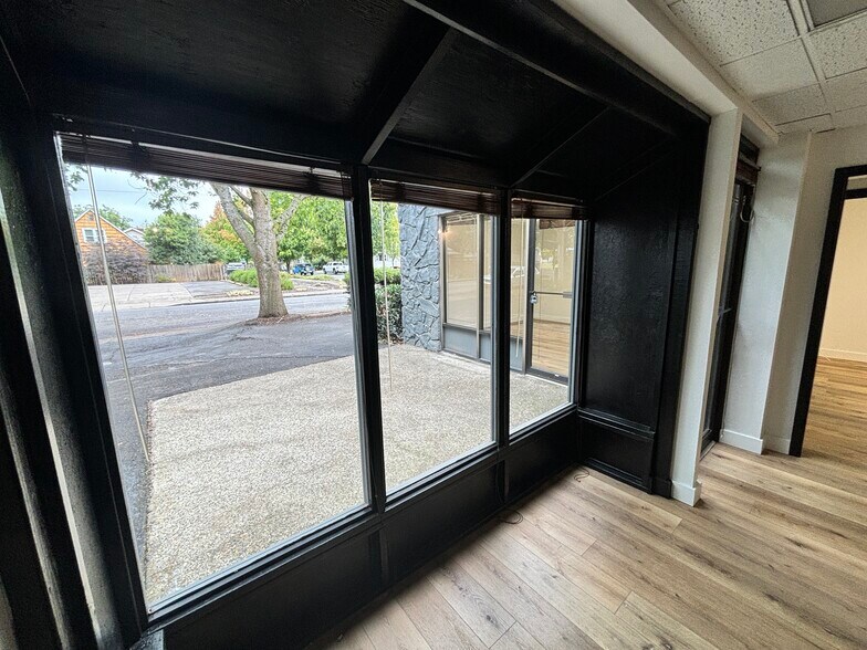 More Photos Of 2185 Liberty St NE, Salem Medical For Lease