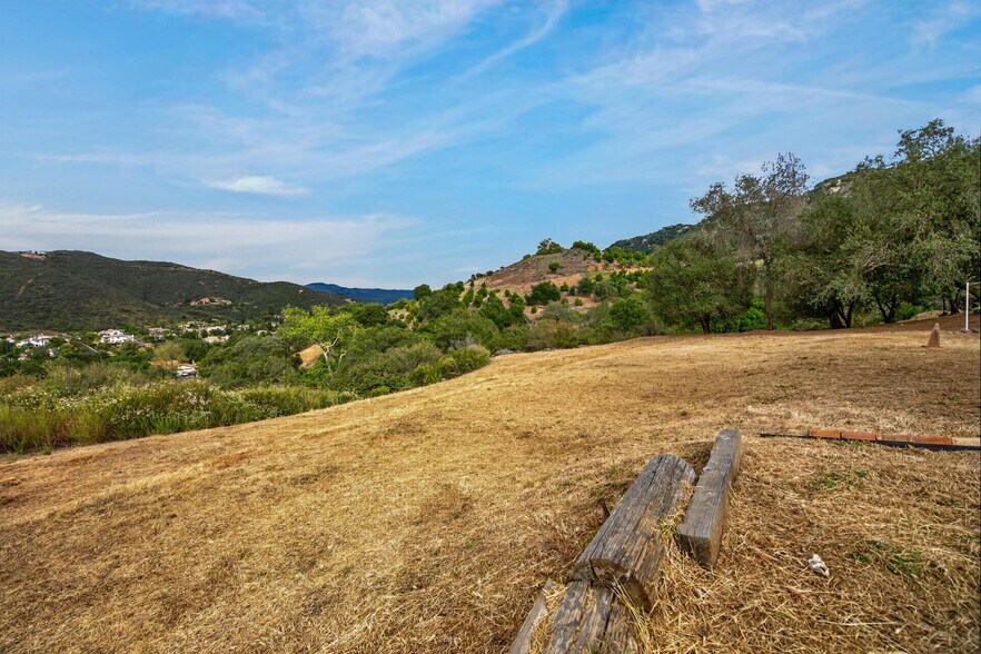 More Photos Of 14621 Woods Valley rd, Valley Center Flex For Sale
