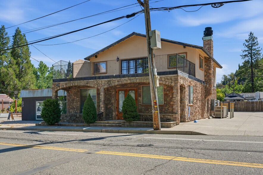 More Photos Of 450 Colfax Ave, Grass Valley Restaurant For Sale