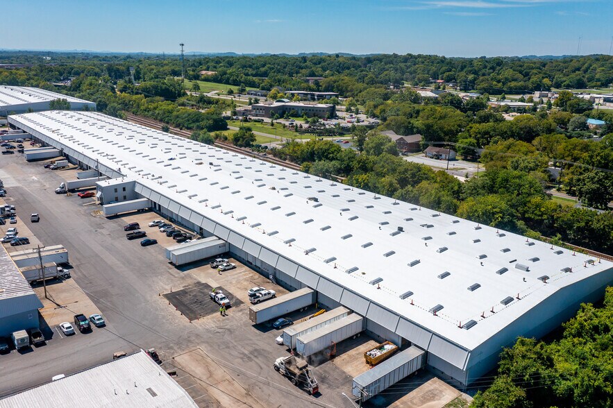 Primary Photo Of 501-550 Space Park N, Goodlettsville Warehouse For Lease